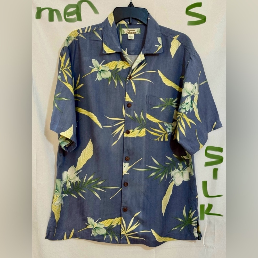 Tommy Bahama Blue and Green Floral Men's Shirt
